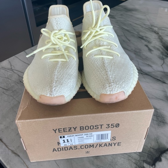 Yeezy 350 V2 Butter - Picture 2 of 6